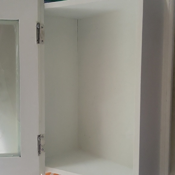 VTG Secretary Box - Picture 11 of 11